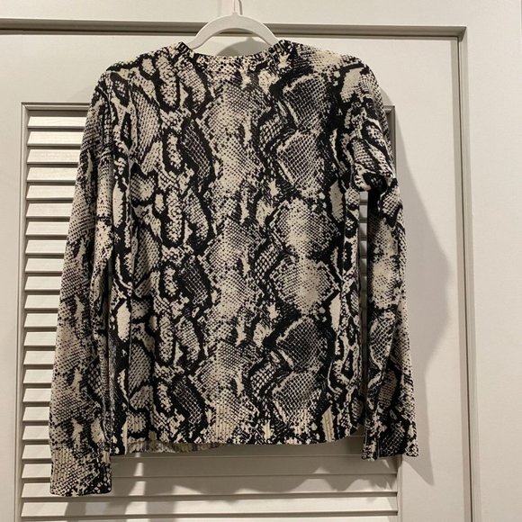 Aqua Black And Cream Snake Print Cashmere Top Small - Picture 2 of 3